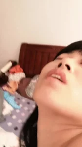 巨乳肥臀老婆的持续撞击